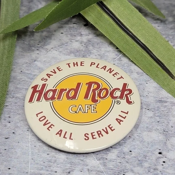 Hard Rock Cafe | Save The Planet Love All Serve All Button Pin - Picture 1 of 2